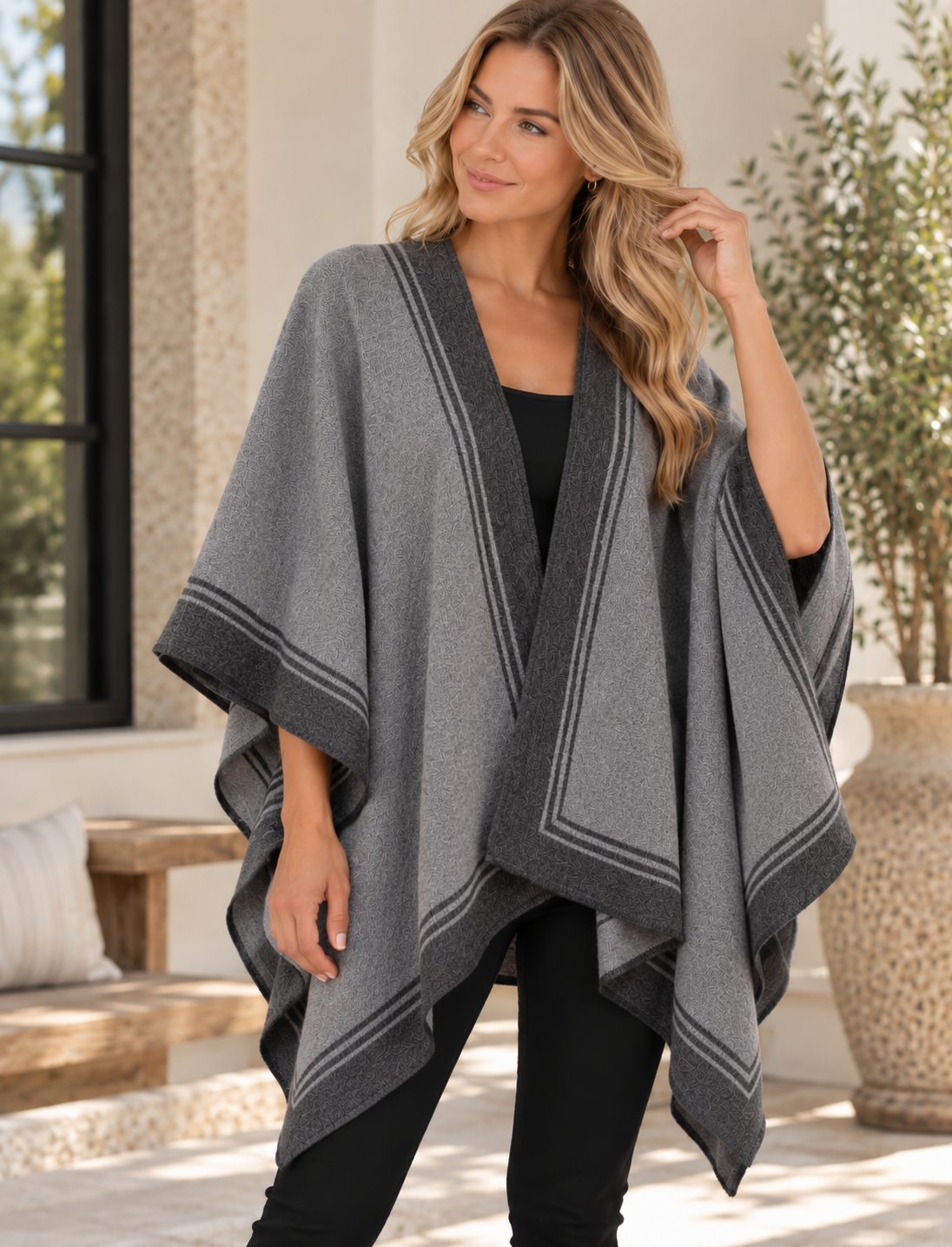 Juliaca Reversible Ruana